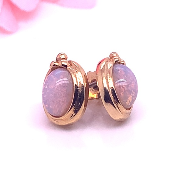 Elegant Opal Stud Earrings - Picture 2 of 4